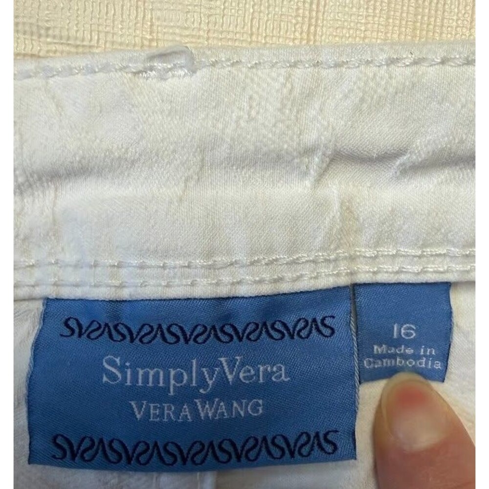 Simply Vera Vera Wang Womens White Textured Mid-Rise Bermuda Shorts, 16 - Picture 4 of 10